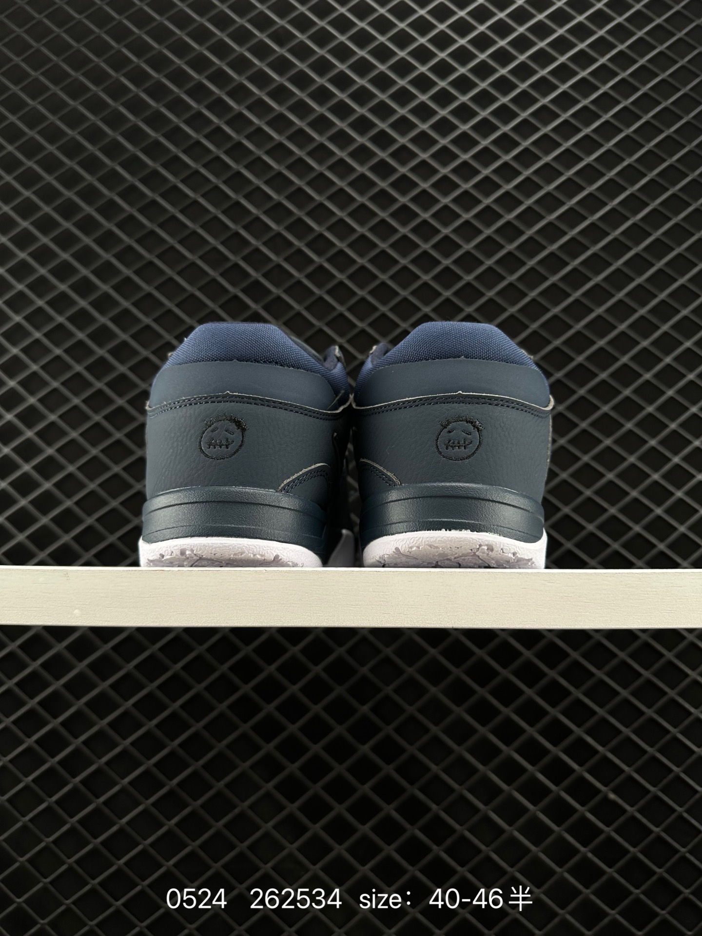 Travis Scott x Jordan Cut The Check AJ1